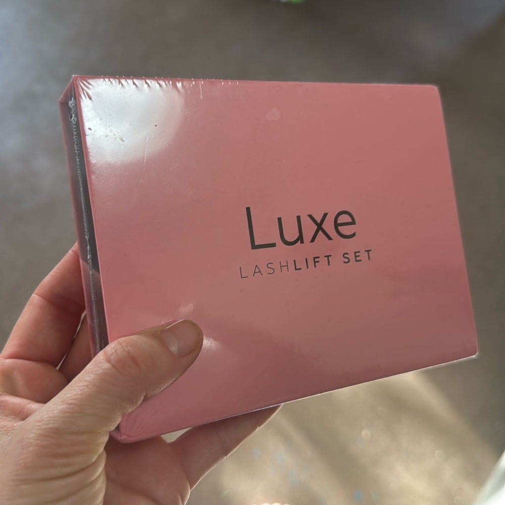 Luxe lash lift set unopened new